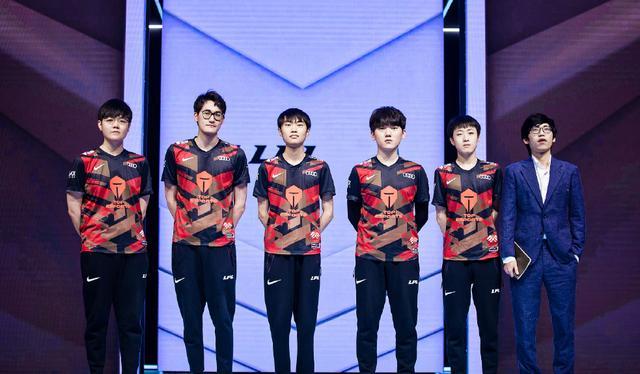 守层面做出 守层面做出