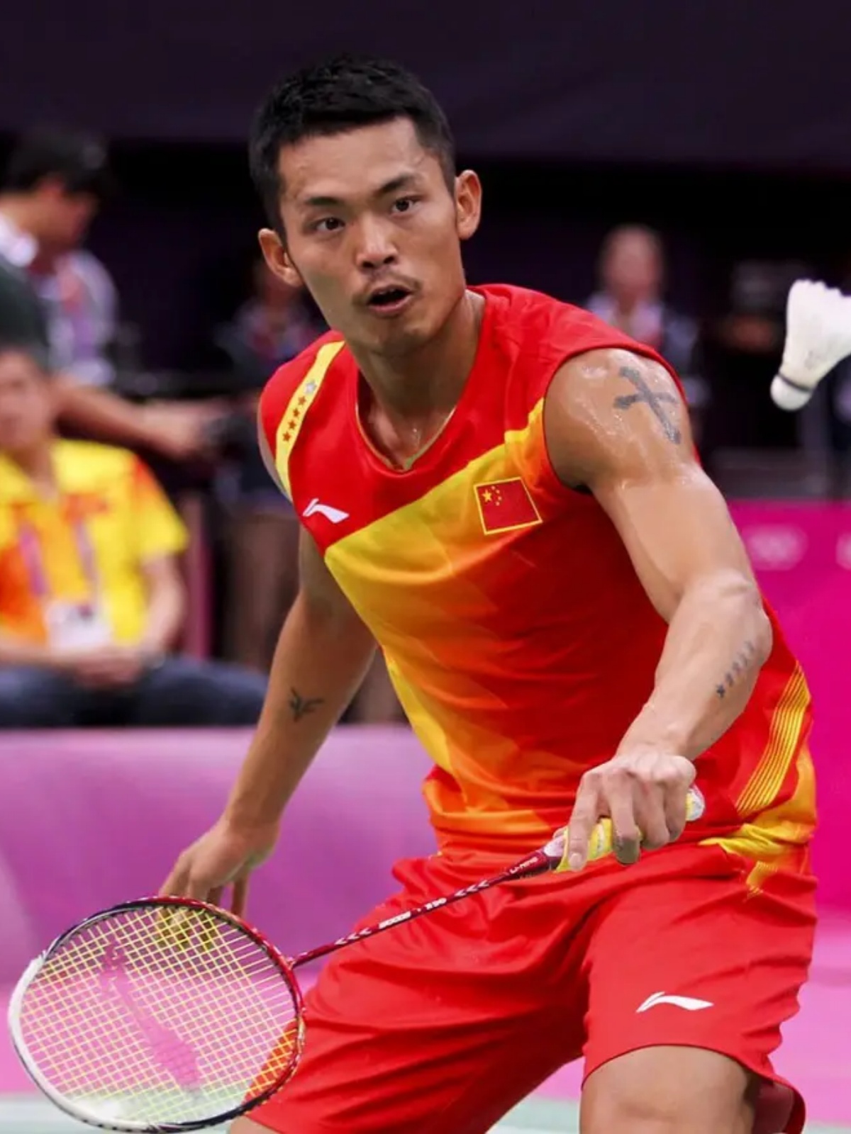 拥抱的背影 拥抱的背影