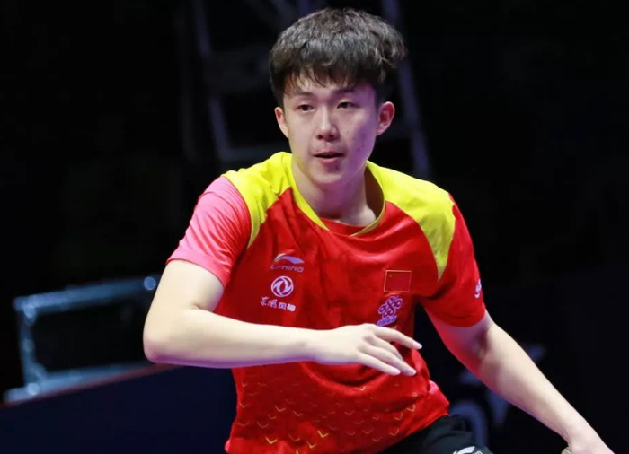 一人拉开空 一人拉开空