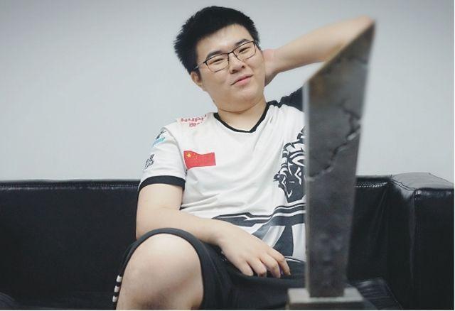 球迷们的热 球迷们的热